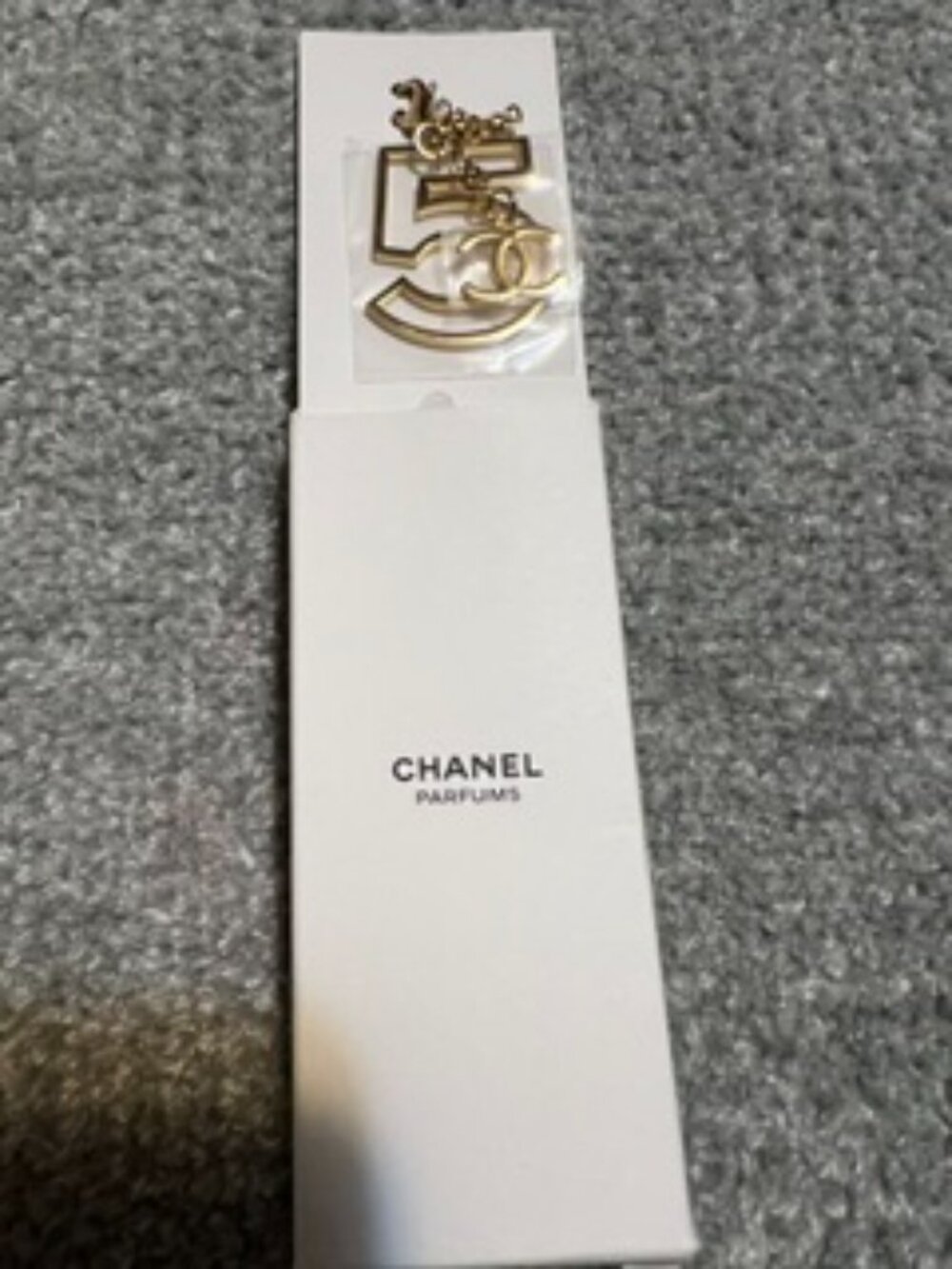 NWT Authentic Chanel Limited Edition Gold Five and Double CC Charm